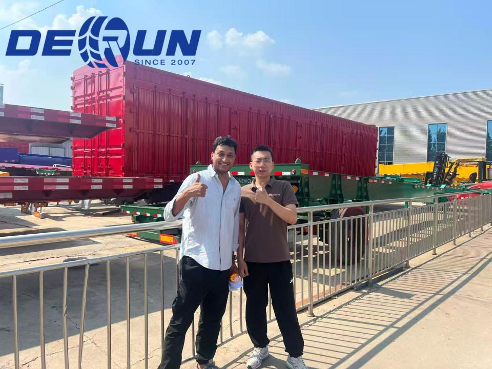 Avstraliyalı Müştəri Derun fabrikində 3 oxlu düz yataqlı yarımqoşquları yoxladı
