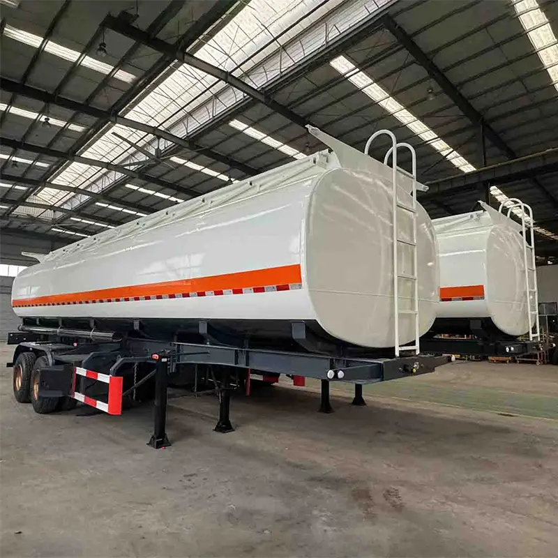 Bogie dayandırılması ilə yanacaq anbarı yarı qoşqu