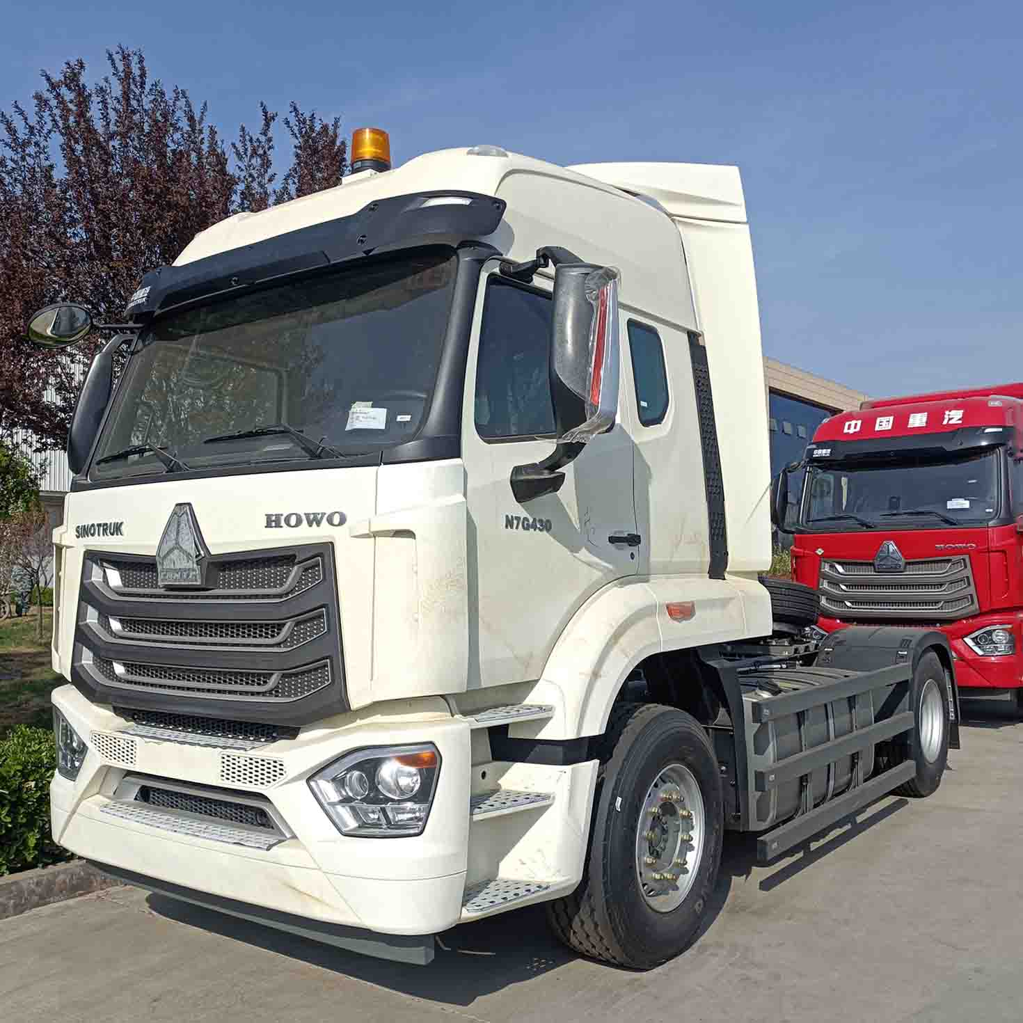 İşlənmiş Sinotruk Howo 4x2 NX Traktor Baş Yük maşını